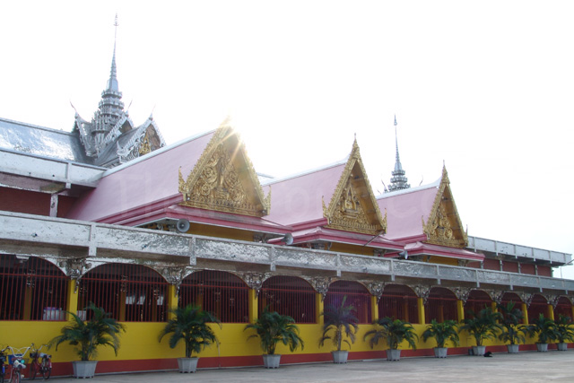 Wat Tha Sung, Uthaithani