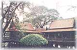บ้านไทย_พิพิธภัณฑ์เจ้าสามพระยา.jpg (7920 bytes)