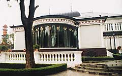 Waropasphimarn Hall