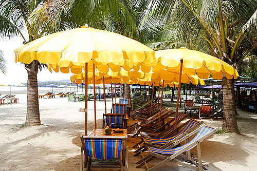 Dhevandara Resort Hua Hin - Beach Club