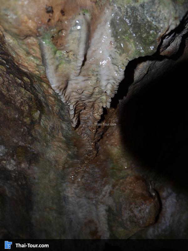 ภายในถ้ำถ้ำตะโค๊ะบิ