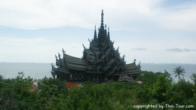 ปราสาทไม้สัจธรรม