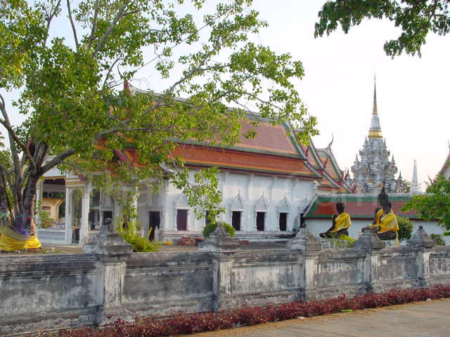 Phra Borom That Chaiya,Surat