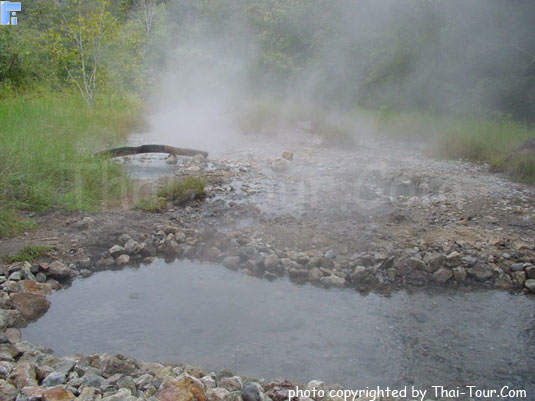 Tha Pai Hotspring, Pai Maehongson