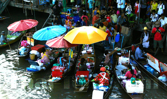 Amphawa Floating Market, Samutsongkram