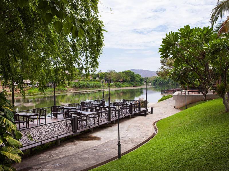 รอยัล ริเวอร์แคว รีสอร์ท