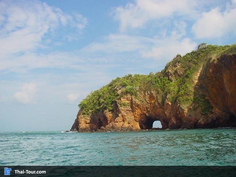 เกาะทะลุ