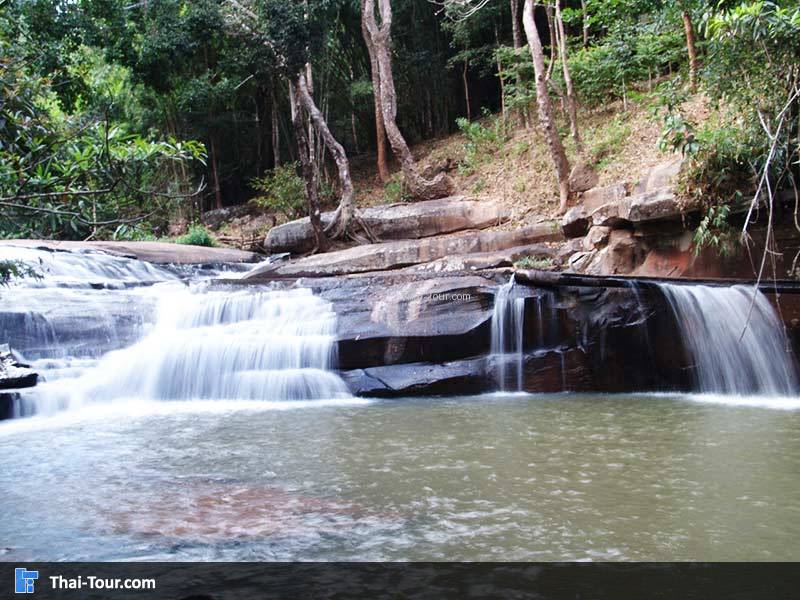 น้ำตกคิ้ง