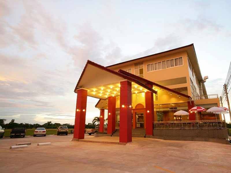 โรงแรมบลูเทล