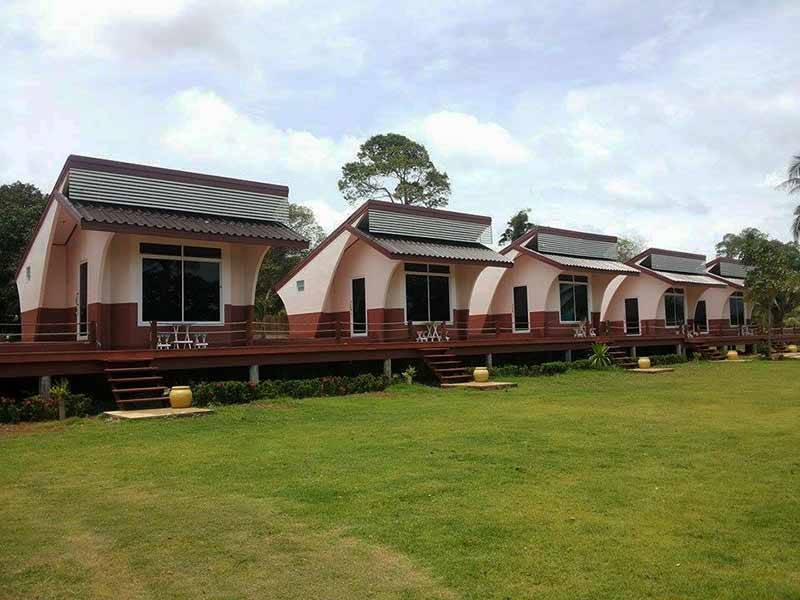 โลมทะเล รีสอร์ท