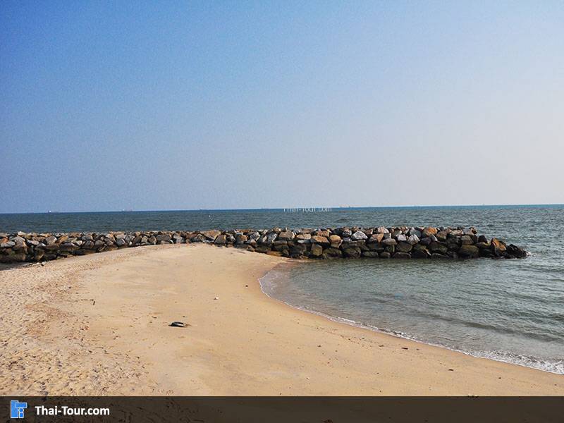 หาดแสงจันทร์