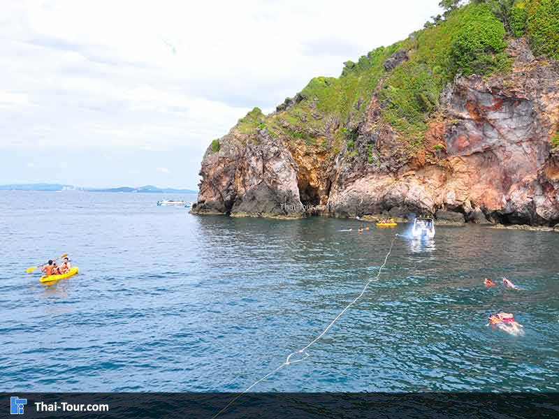 เกาะทะลุ