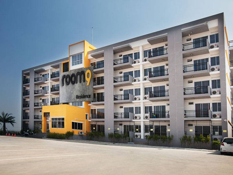 รูมไนน์ เรสซิเด้นท์