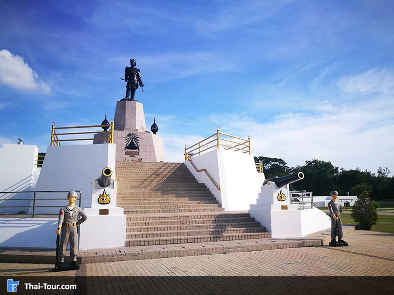พระบรมราชานุสาวรีย์ พระบาทสมเด็จพระจุลจอมเกล้าเจ้าอยู่หัว