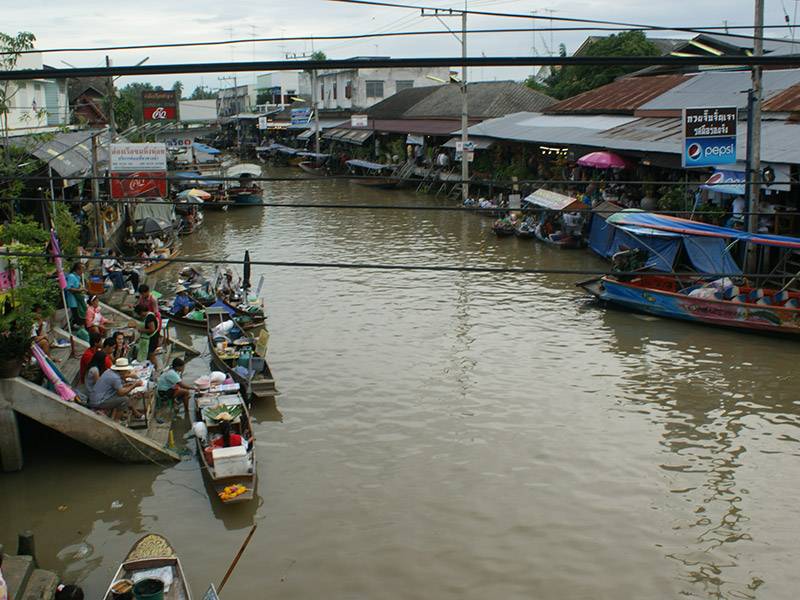 งาน Count Down อัมพวารื่นเริงเถลิงศกใหม่