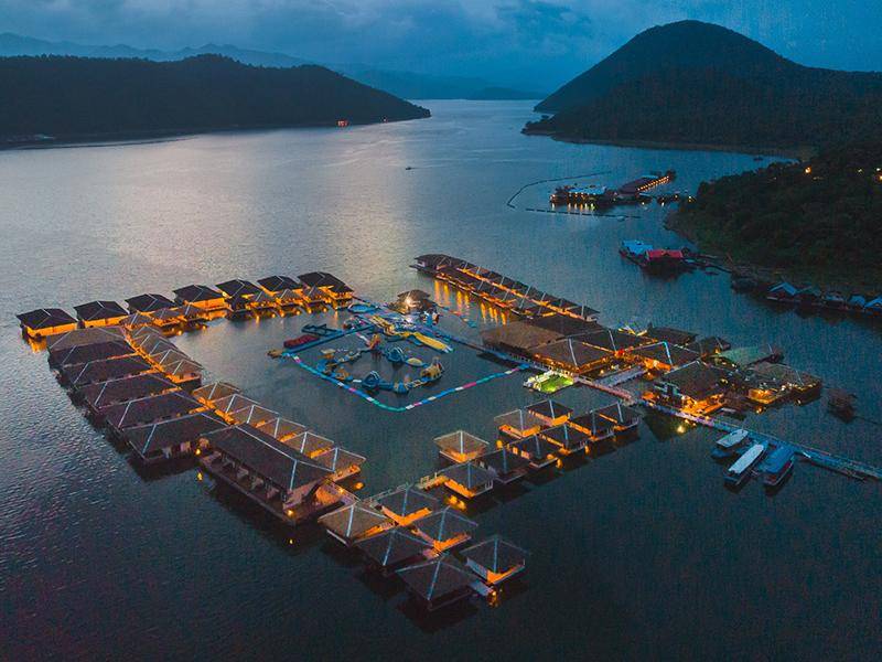 เลค เฮฟเว่น รีสอร์ท แอนด์ ปาร์ค