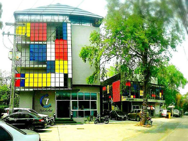 โรงแรม เซเว่นเดย์