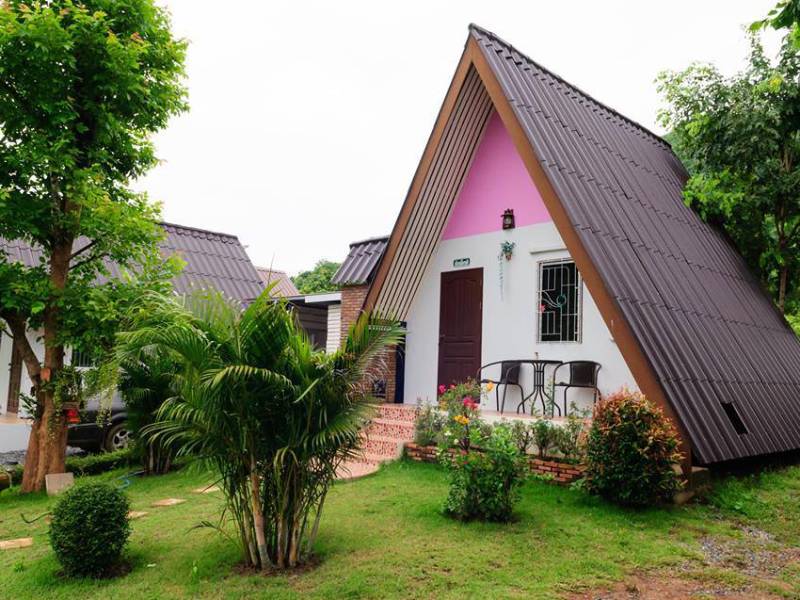 ดาวน์ฮิลล์ รีสอร์ท