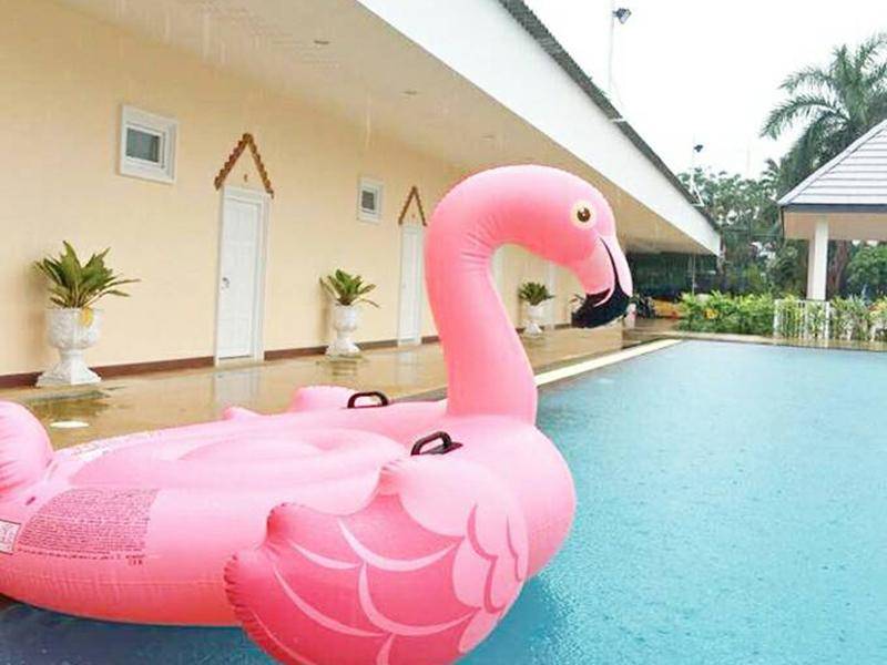 ชาร์มมิ่ง พลู วิลล่า