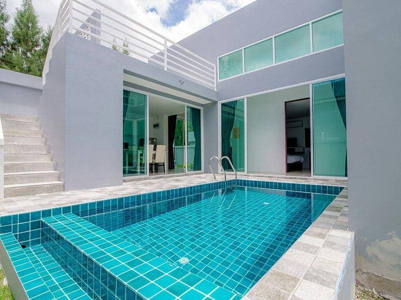 เกรย์ พูล วิลล่า