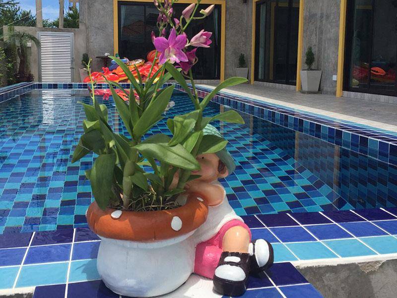 สระว่ายน้ำบ้านน้ำตาล พูลวิลล่า หัวหิน