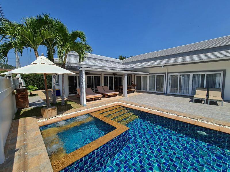 ปุณิกา พูล วิลล่า