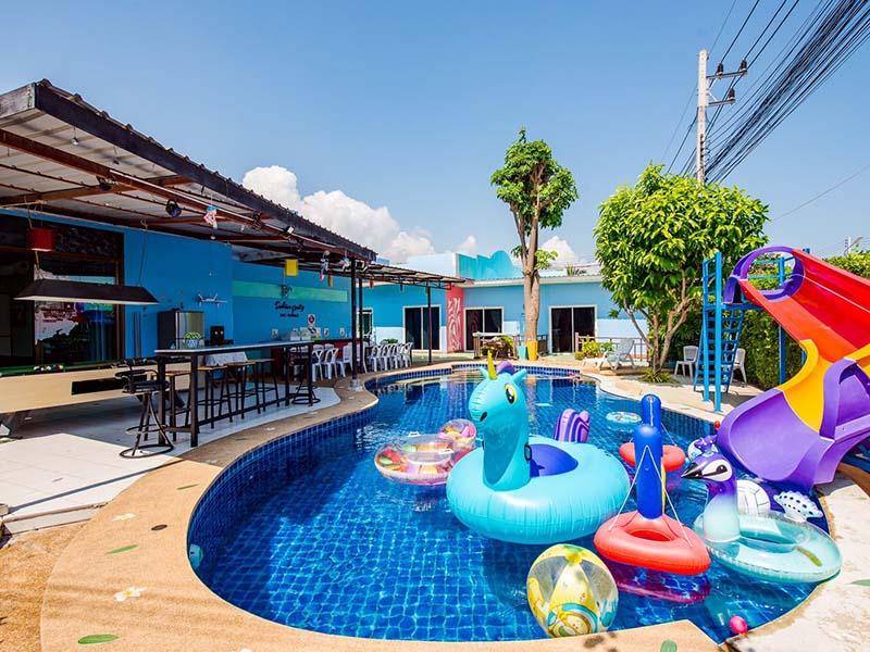 อินเทนโซ พูลวิลล่า หัวหิน