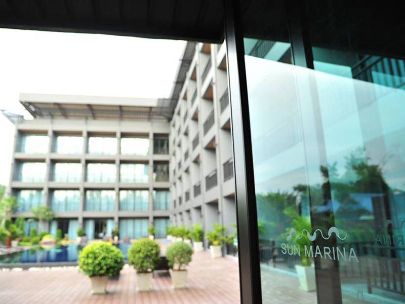 โรงแรม ซันมารีน่า