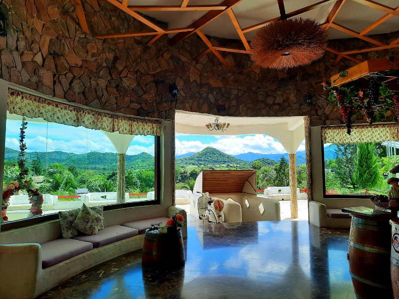 สวิสวัลเลย์ ฮิพ รีสอร์ท