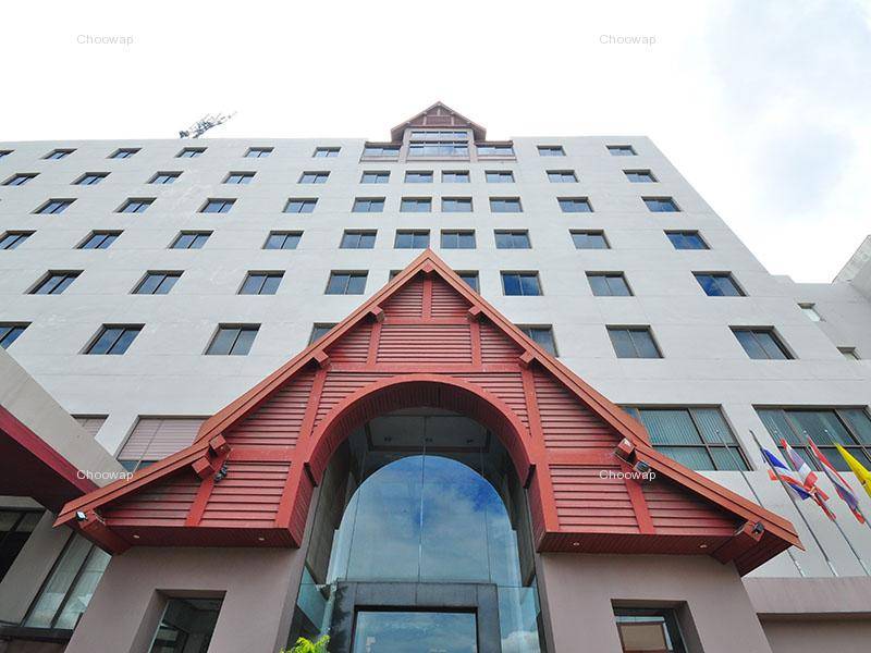 โรงแรม สองพันบุรี