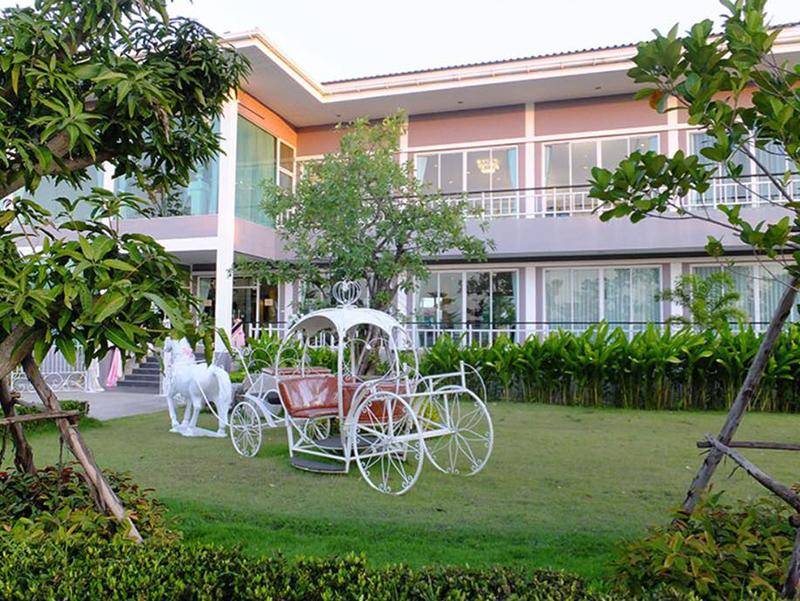 เดอะ คาวาลิ คาซ่า รีสอร์ท 