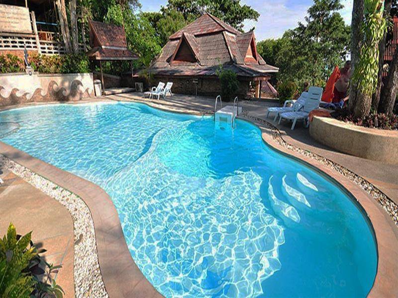 ไร่เลย์ วิวพอยท์ รีสอร์ท 