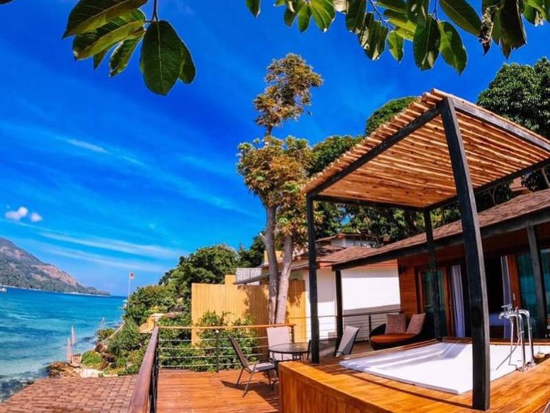 เดอะ คลิฟ หลีเป๊ะ รีสอร์ท