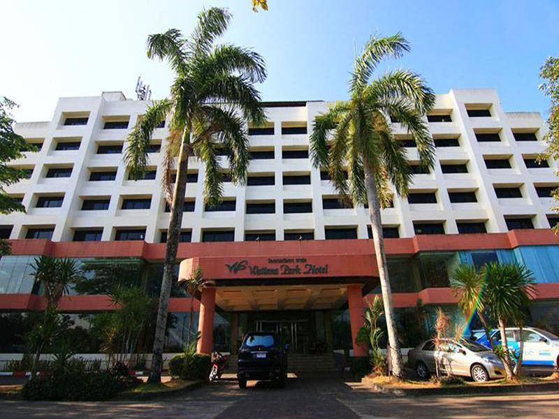 โรงแรมวัฒนา พาร์ค