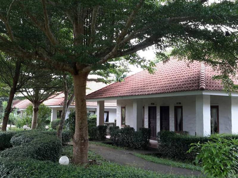 บ้านเชิงเขา รีสอร์ท