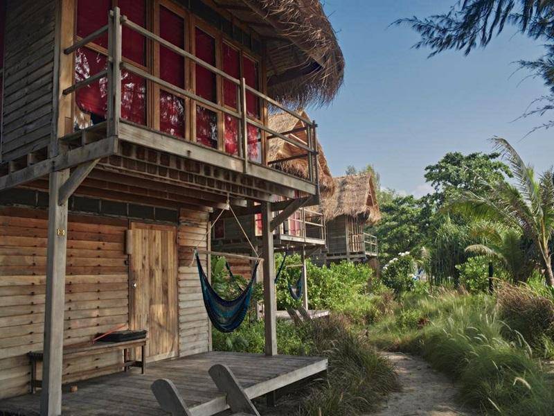 แคสอะเวย์-บีช