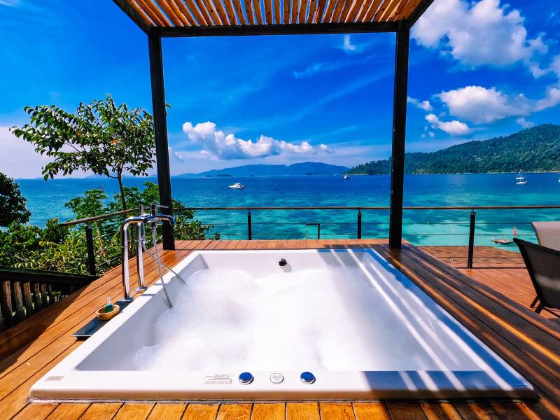 เดอะ คลิฟ หลีเป๊ะ รีสอร์ท