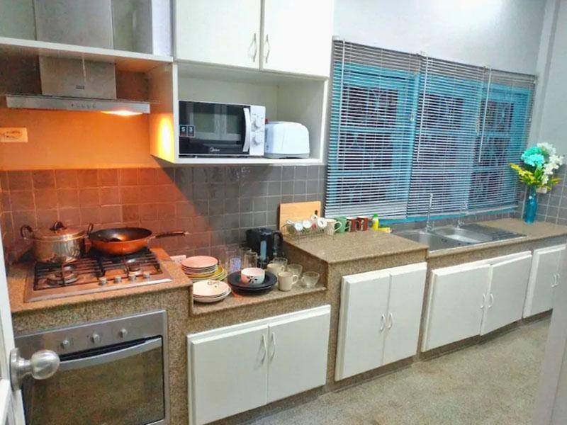 ห้องครัวใน ลอบบิท พูล วิลล่า