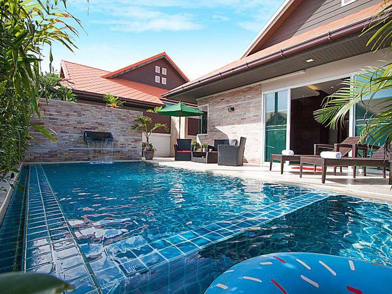 แคสเตอร์ลี่ วิลล่า