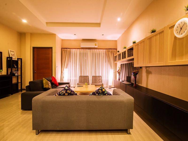 ห้องนั่งเล่น เดอะ ทรี พูลวิลล่า