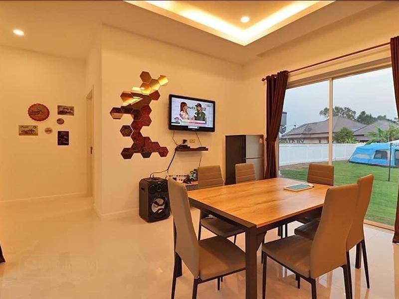 ห้องครัว บ้านกอหญ้า พูลวิลล่า