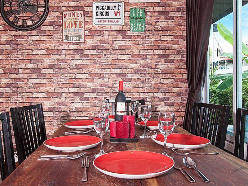 แคสเตอร์ลี่ วิลล่า