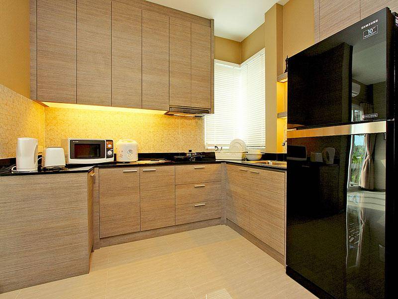 ห้องครัวใน วิลล่า เดอ ซาลู พัทยา 