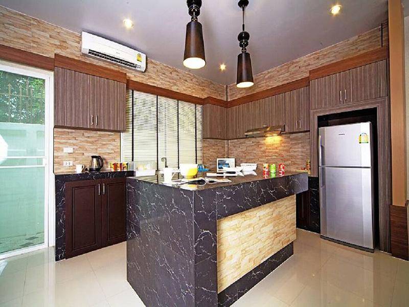 ห้องครัวใน ฮอลิเดย์ วิลล่า ทีแอล 15