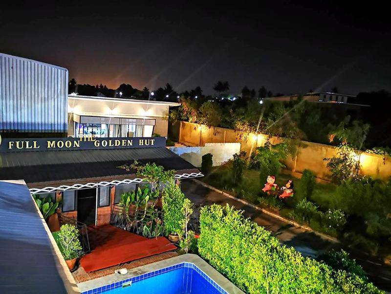 วิลล่า พลู ฮัท พัทยา