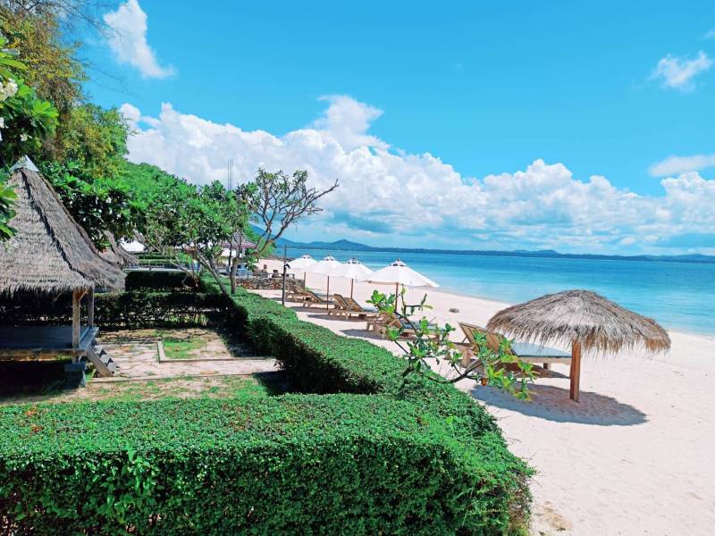 หมู่บ้านทะเล รีสอร์ท