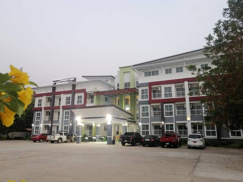 ไปรยนันท์ เพลส