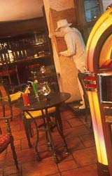 Amari Atrium Hotel Bangkok : Pub