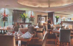 Amari Boulevard Hotel Bangkok : The Peppermill Restaurant