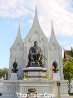 Royal Monument King Rama 3